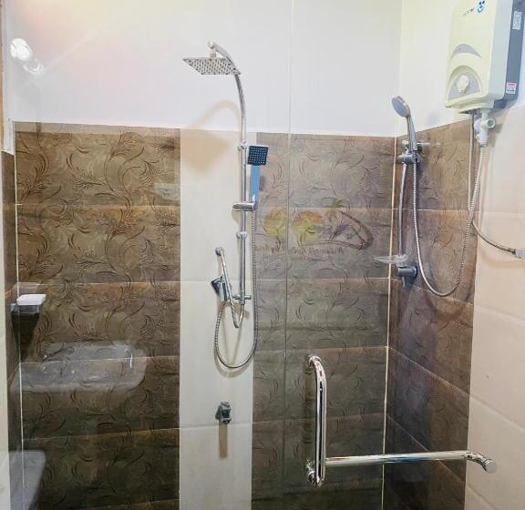 스탠다드 트리플 룸, Nilaveli Hybrid Holiday