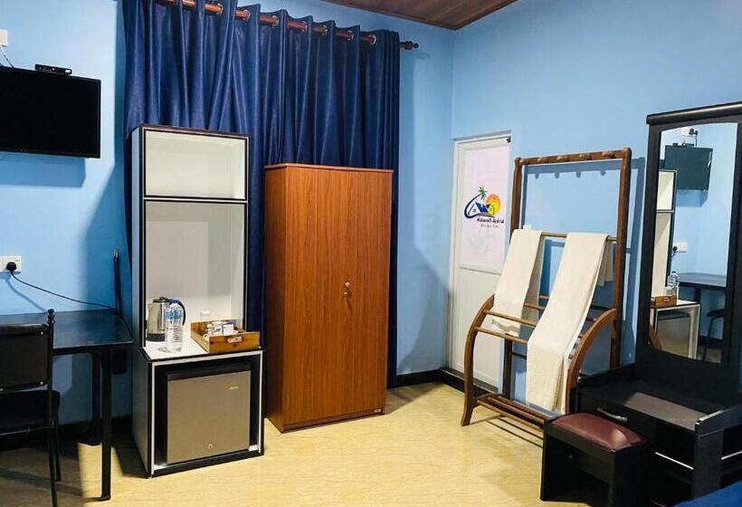 اتاق اکونومی, Nilaveli Hybrid Holiday