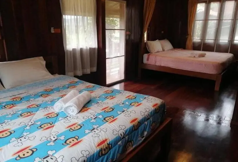 スタンダード４人部屋, บ้านไม้สายหมอกเขาค้อ โฮมสเตย์ Bann Mai Sai Mhog Khao Kho Homestay