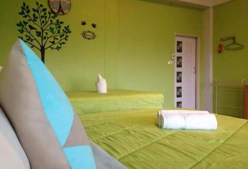 スタンダードトリプルルーム, บ้านไม้สายหมอกเขาค้อ โฮมสเตย์ Bann Mai Sai Mhog Khao Kho Homestay