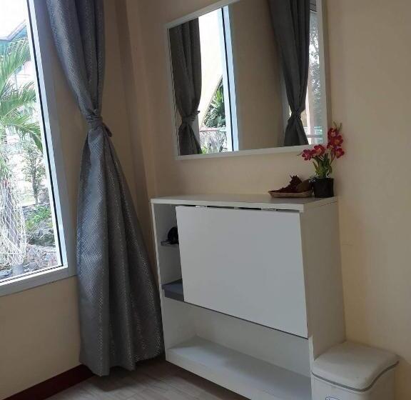 Бунгало Deluxe, Belinda Home