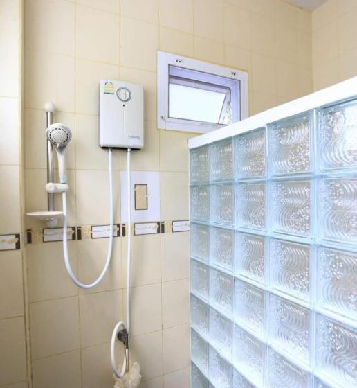 بنجلو ديلوكس, Belinda Home