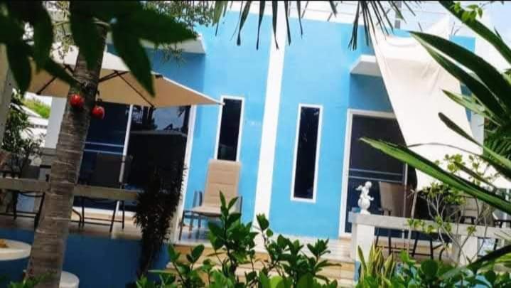 بنجلو ديلوكس, Belinda Home