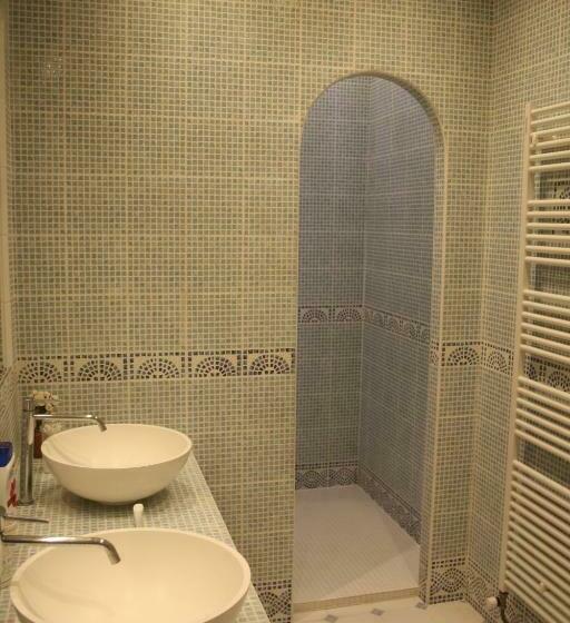 家庭套房, Chateau Erigoye