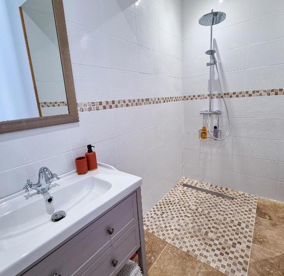 标准间, Chateau Erigoye