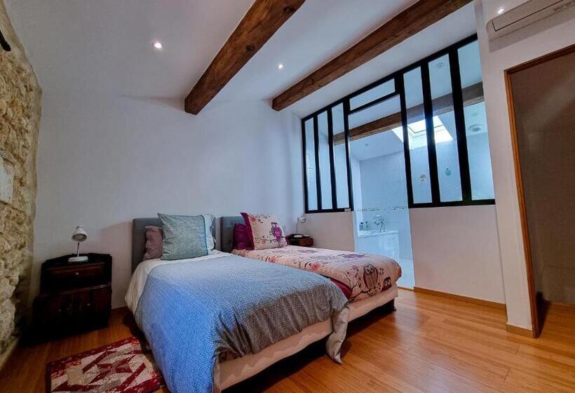 别墅: 1间卧室带游泳池, Chateau Erigoye