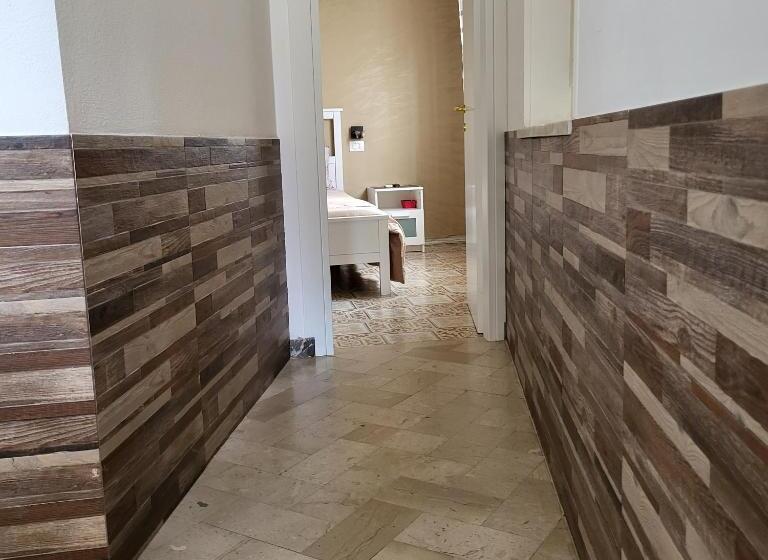 غرفة سوبيريور, Da Nina