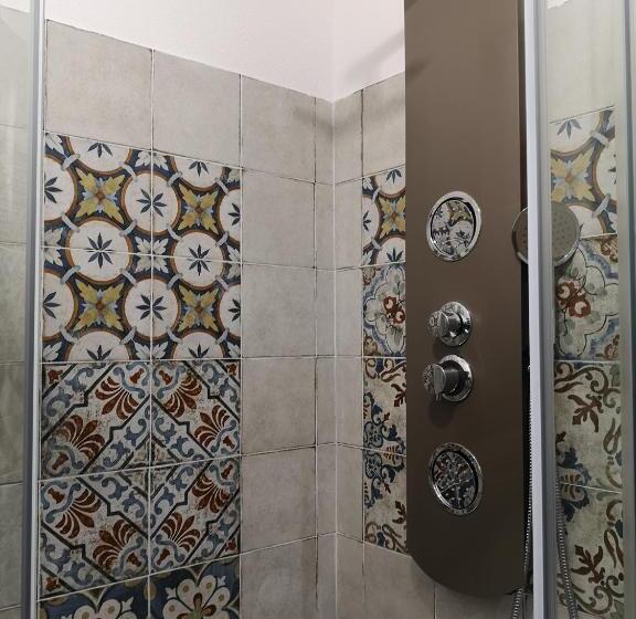 غرفة سوبيريور, Da Nina