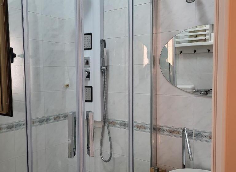 غرفة ديلوكس, Da Nina