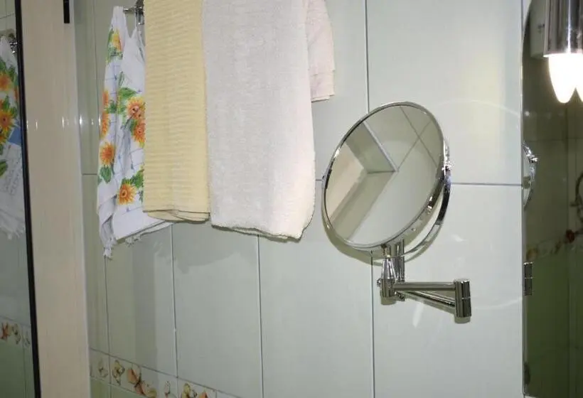デラックストリプルルーム, Guest Rooms Waterfall
