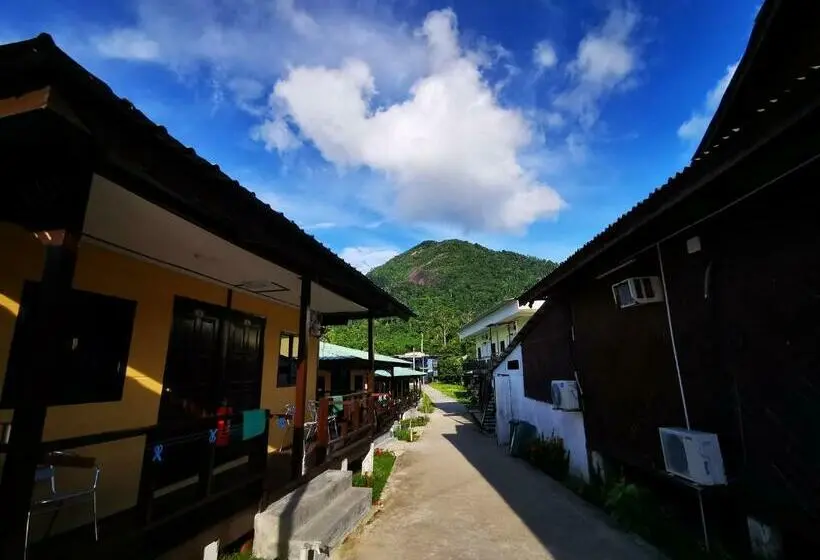 スタンダードルーム, Paya Debloc Village