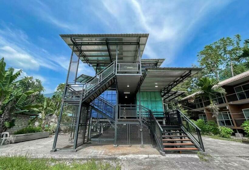 غرفة سوبيريور, Paya Debloc Village