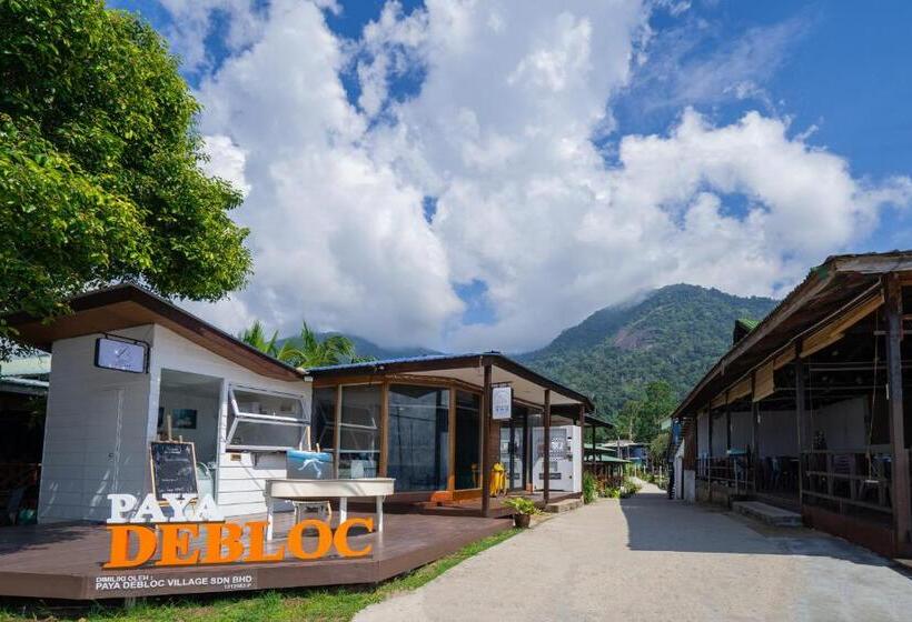 غرفة سوبيريور, Paya Debloc Village