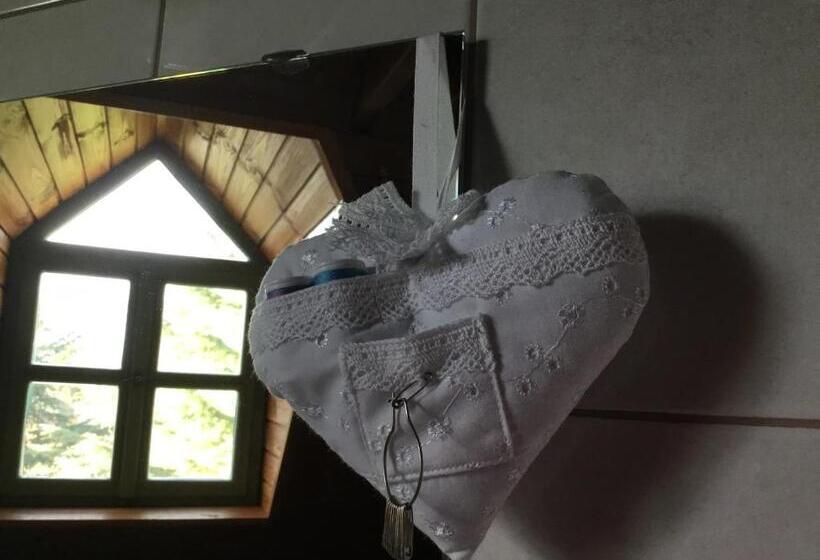 マウンテンビューファミリールーム, Villa Magdi Vendégház