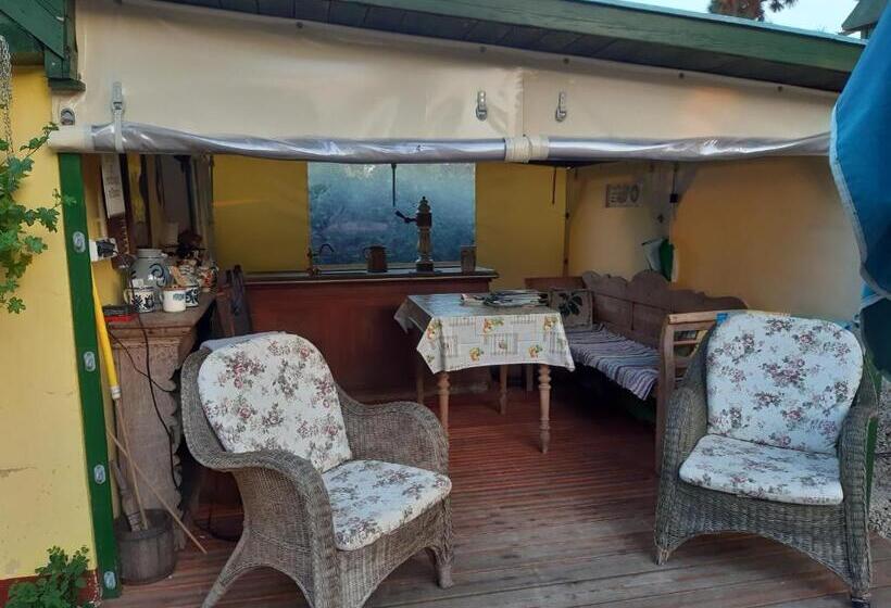 キャビン, Villa Magdi Vendégház