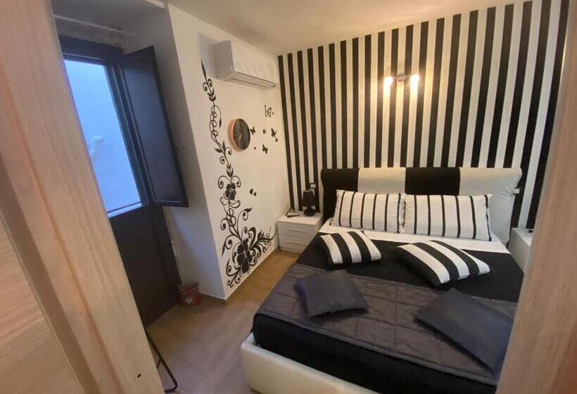 패밀리 스튜디오, Residence Emozioni Ortigia