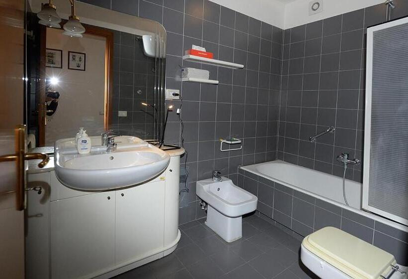 Standard room with outdoor bath, Tintoretto Inn B&b