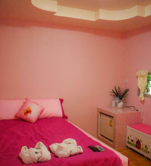 标准间, Boathouse Resort Suanphung