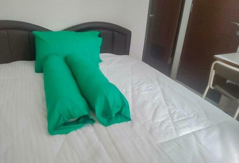 标准间, Colombus Residence Karawang Mitra Reddoorz