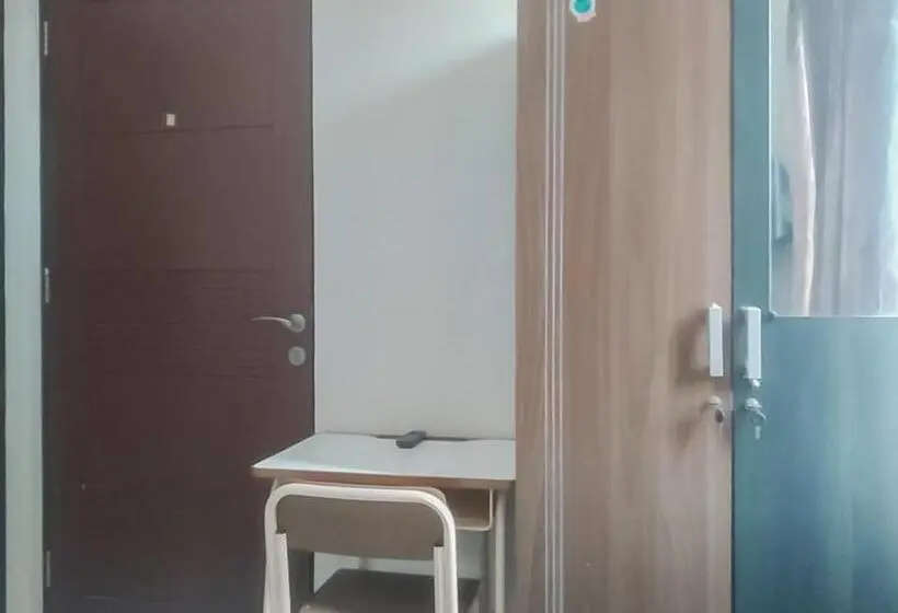 エコノミールーム, Colombus Residence Karawang Mitra Reddoorz