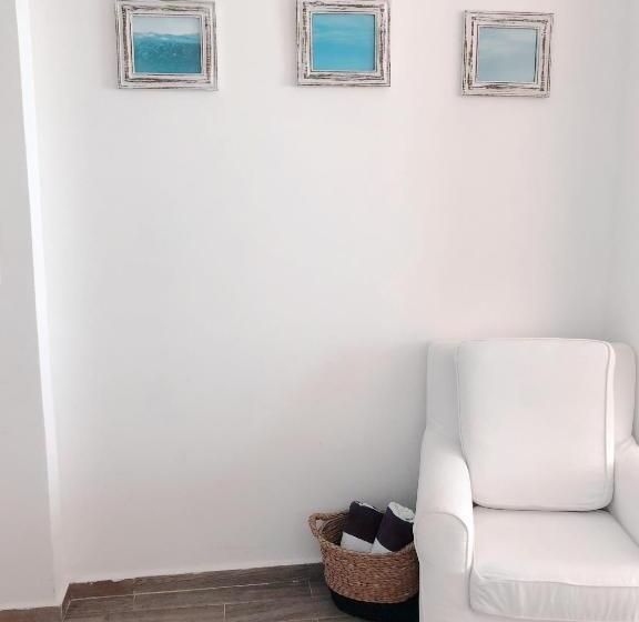 Standard Room Sea View, The Ocean Vibes Suites By Casa Paraiso