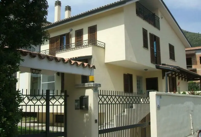 Standard Kolmen Hengen Huone, B&b Oro Puro