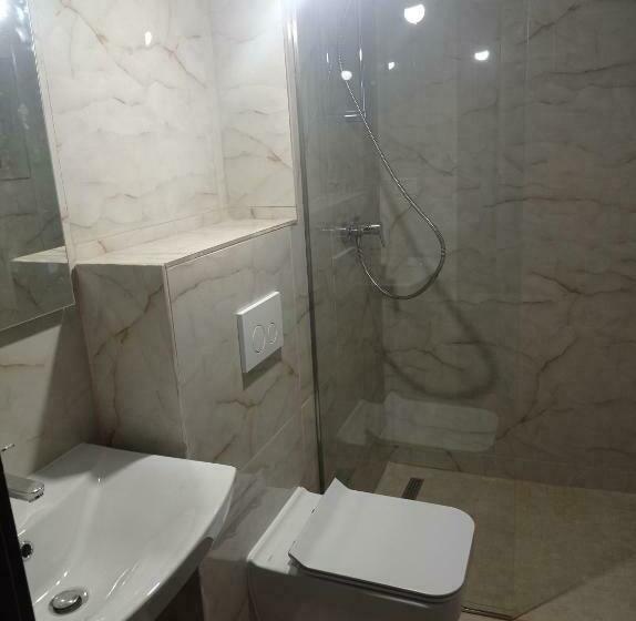 スタンダードルーム, Cabana Transalpina