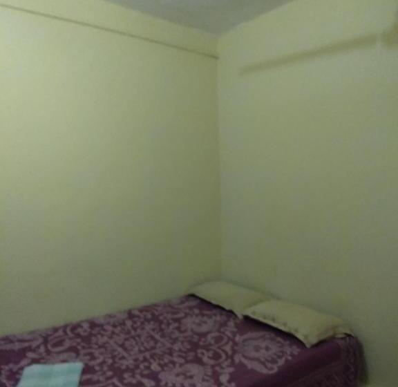 标准单人间共用浴室, Casa De Olga