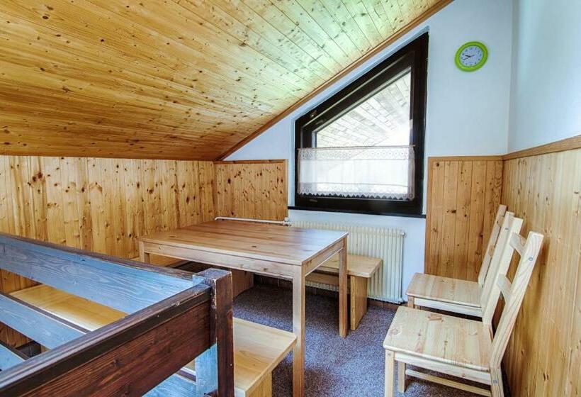 Пятиместный Стандартный Номер, Penzion Daniela