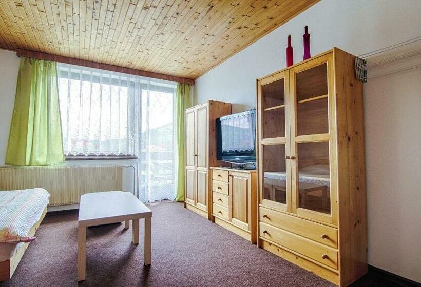 Пятиместный Стандартный Номер, Penzion Daniela