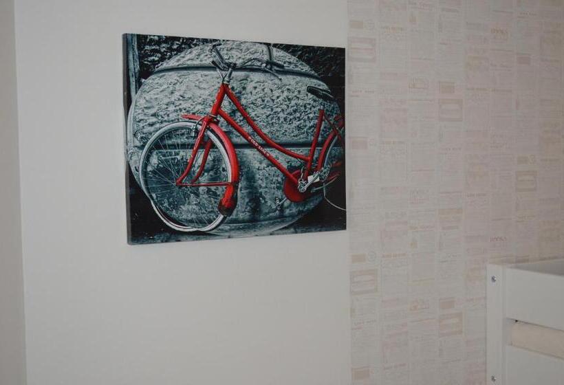 جناح عائلي, Penzion U žabáka