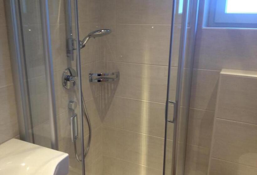 آپارتمان 2 خوابه, Pension Bergblick