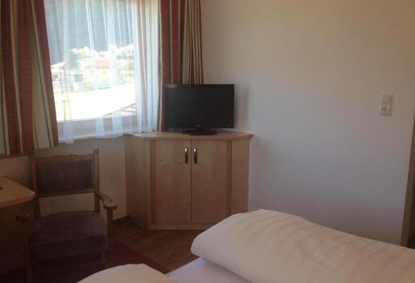 آپارتمان 2 خوابه, Pension Bergblick