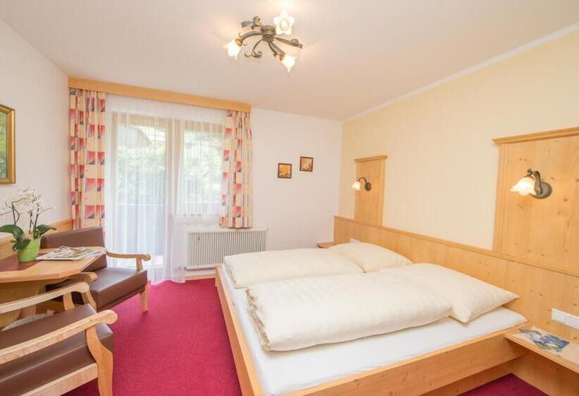 آپارتمان 1 خوابه, Pension Bergblick