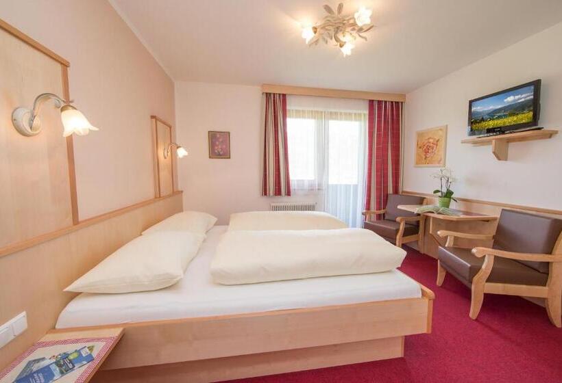 آپارتمان 1 خوابه, Pension Bergblick