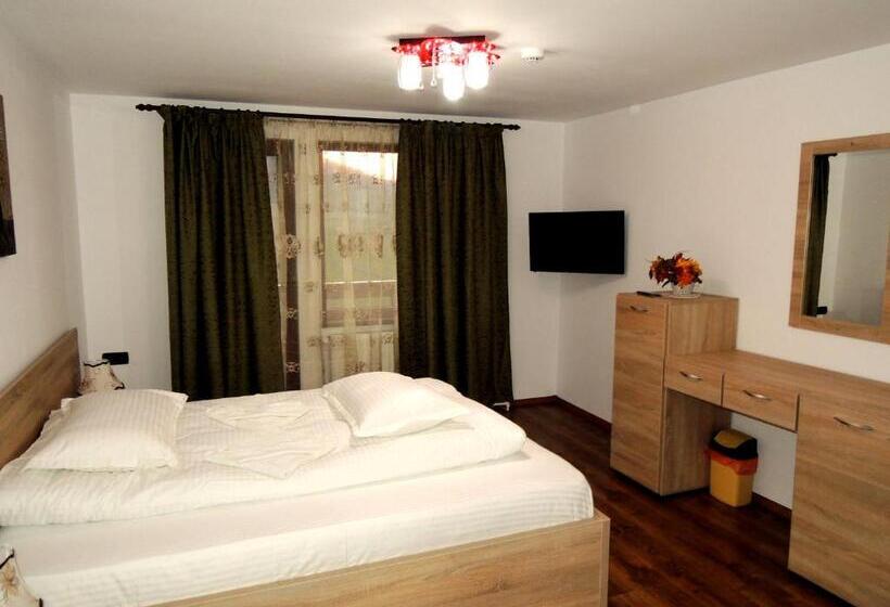 デラックスルーム, Pensiunea Casa Zarnesteana