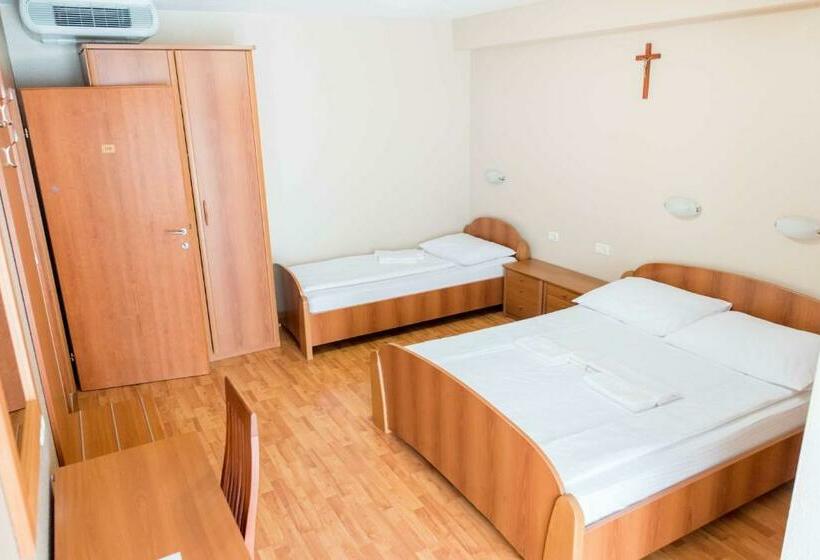 اتاق استاندارد سه تخته با بالکن, Villa Marija & Darko