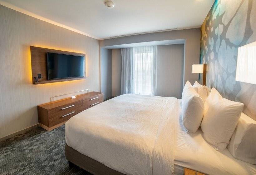 스위트, Courtyard By Marriott Mexicali
