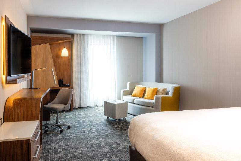 带大床的标准间, Courtyard By Marriott Mexicali