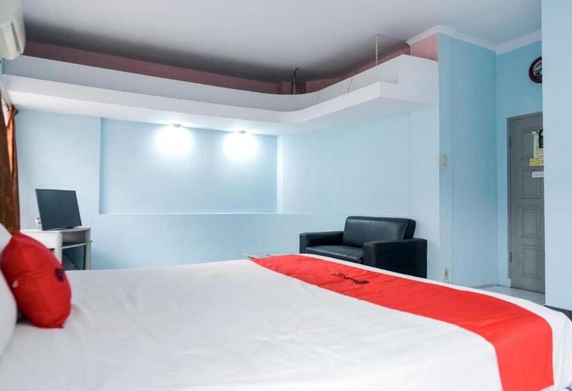 סוויטה, Reddoorz Plus @ Jalan Iskandar Muda Medan