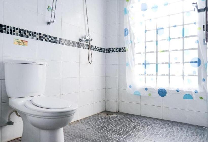 סוויטה, Reddoorz Plus @ Jalan Iskandar Muda Medan