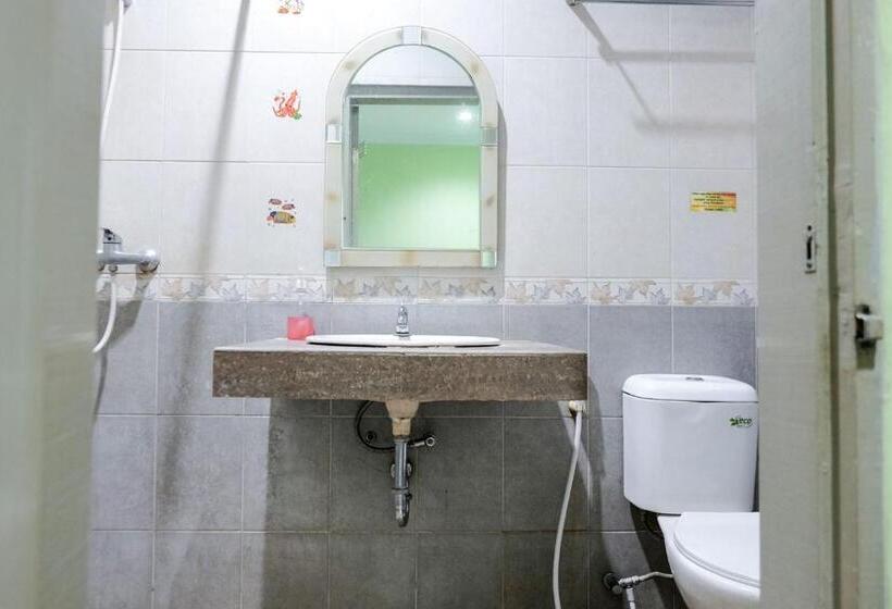 חדר משפחתי, Reddoorz Plus @ Jalan Iskandar Muda Medan