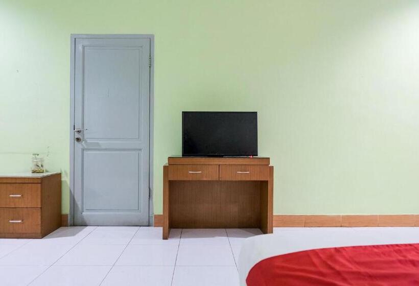 חדר משפחתי, Reddoorz Plus @ Jalan Iskandar Muda Medan