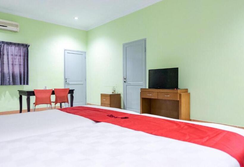 חדר משפחתי, Reddoorz Plus @ Jalan Iskandar Muda Medan