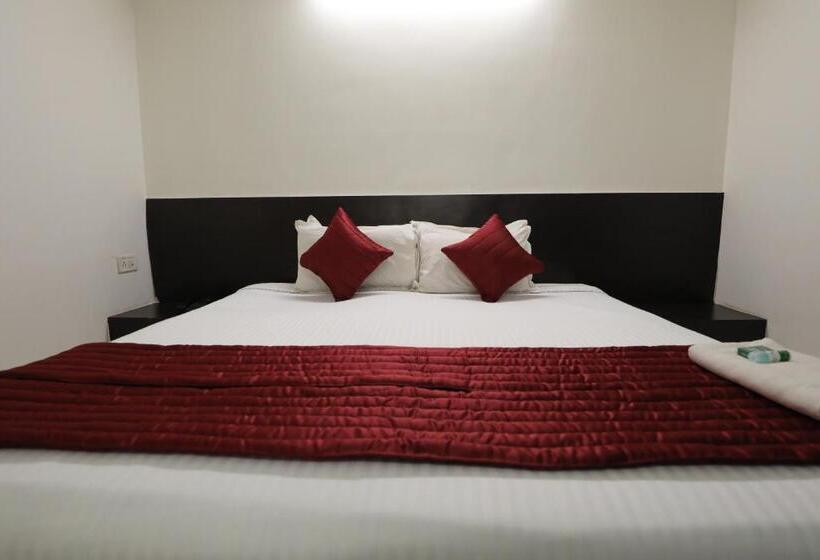 Номер Economy, Shagun Rooms & Banquet, Surat