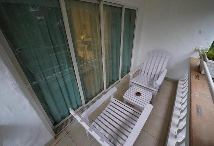 جناح عائلي, Zone Connect By The Park Calangute