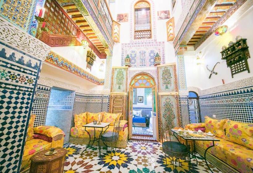 اتاق سوپریور سه تخته, Palais Fes Yahya