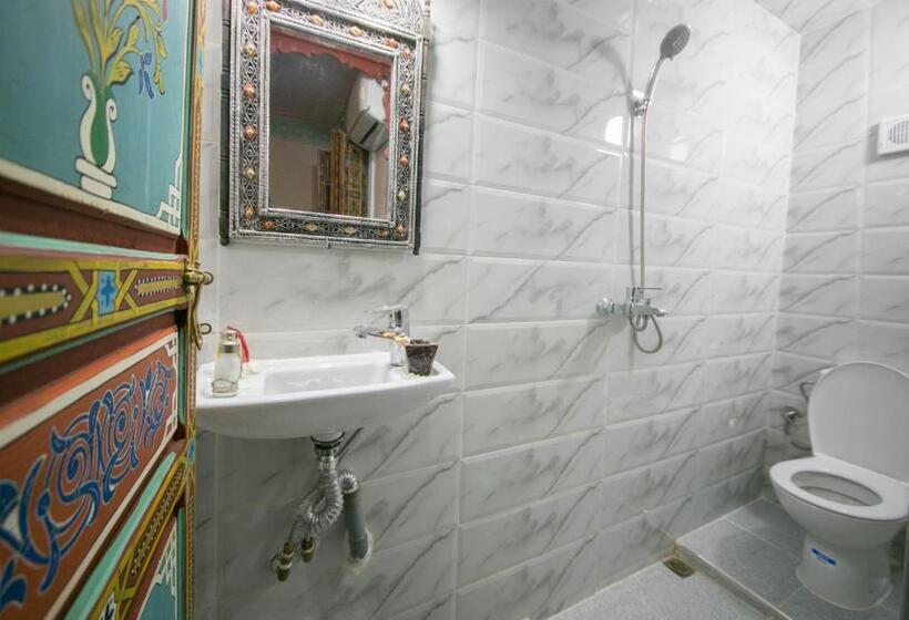 اتاق استاندارد سه تخته با چشمانداز, Palais Fes Yahya