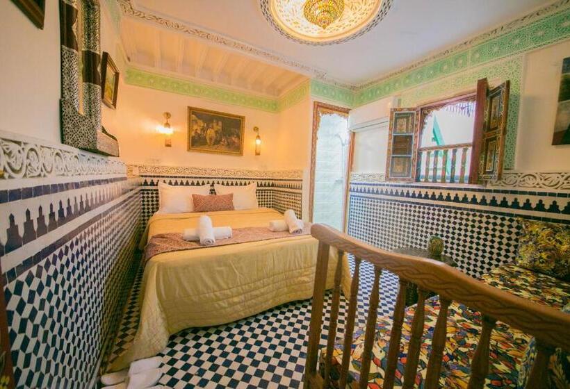 اتاق استاندارد سه تخته با چشمانداز, Palais Fes Yahya