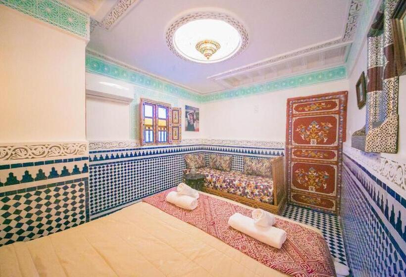 اتاق استاندارد سه تخته با چشمانداز, Palais Fes Yahya